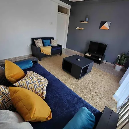 Rozy Homes Jinja Exterior photo